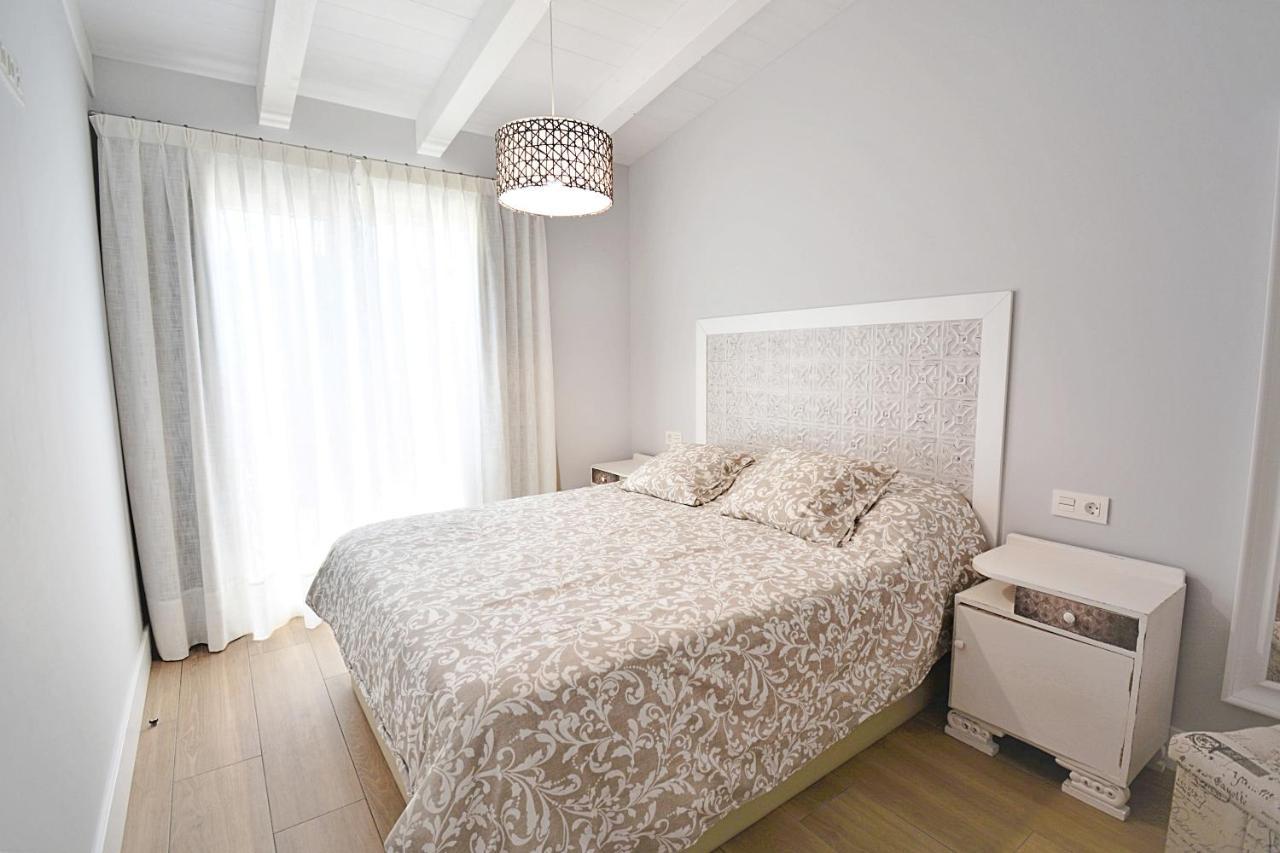 Galihost - Apartamentos Mamuela Ribadumia Екстериор снимка