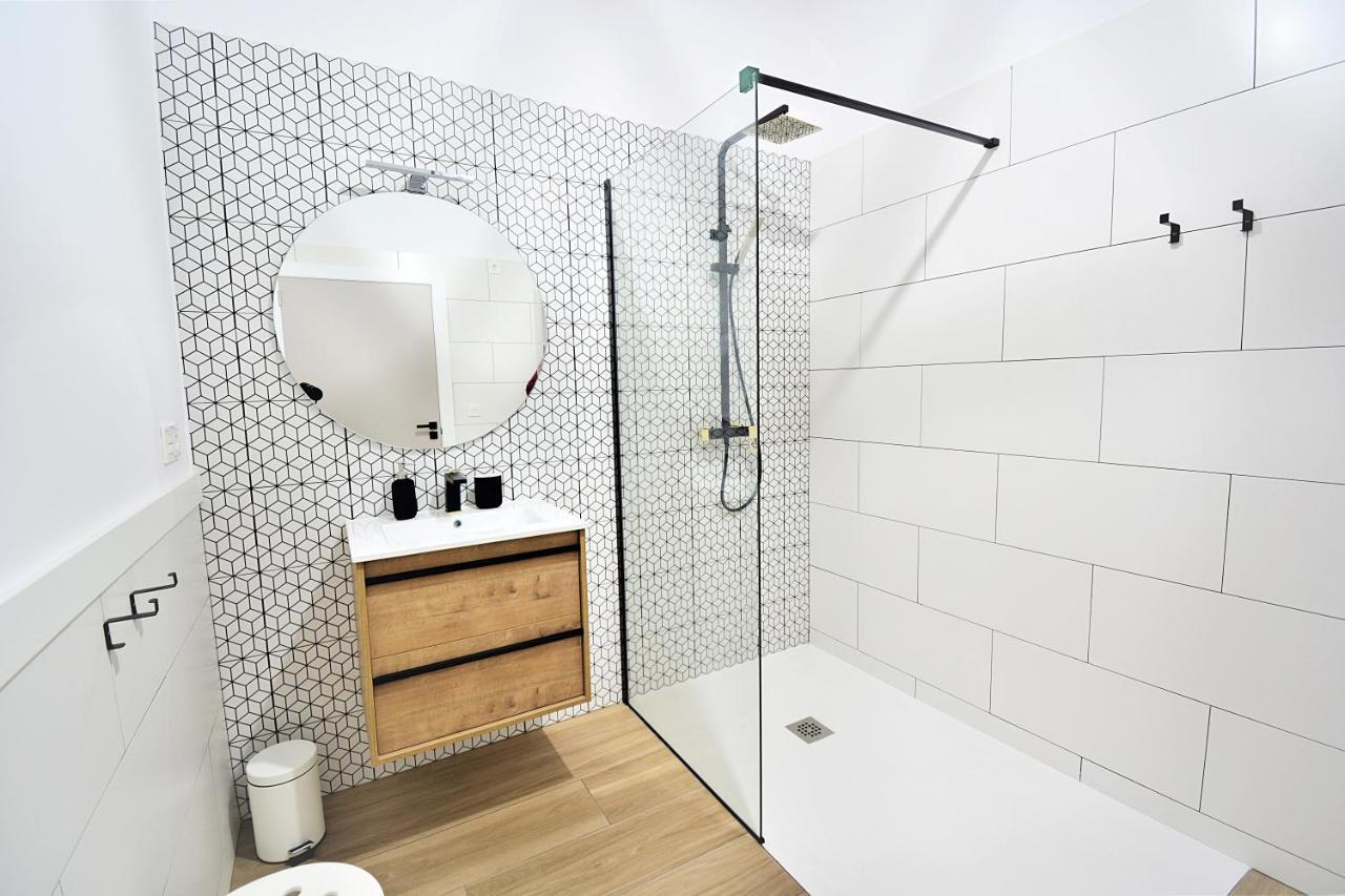 Galihost - Apartamentos Mamuela Ribadumia Екстериор снимка